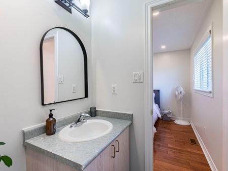 For Lease - 5321 Red Brush Drive, Mississauga, Ontario - Photo 4