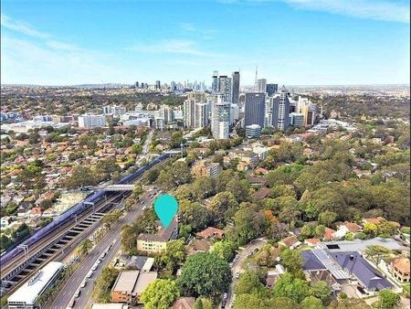 Large Light Filled Unit - 10 min walk to Chatswood Station - Photo 5