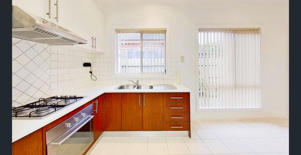 Cosy Villa Unit - Photo 1