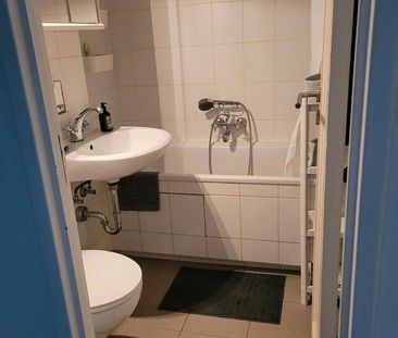 Privates Zimmer mit eigenem Bad, vollmöbliert - bezugsfertig - Photo 5