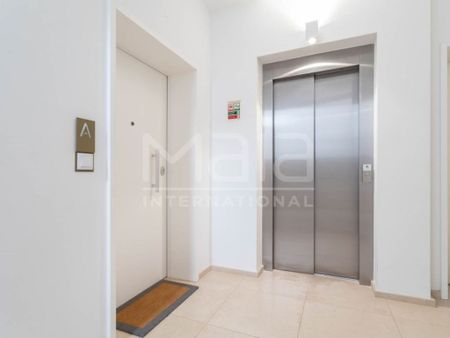 2 bedroom luxury Flat for rent in Centro (Cascais), Cascais, Lisbon - Photo 2