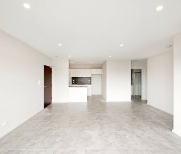 Top Floor Unit! - Photo 2