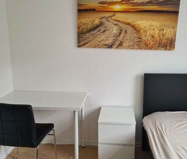 Södra Viktoriagatan, Göteborg - Photo 1