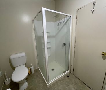 Easy Mahora living - Photo 2