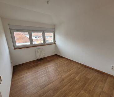 Location Appartement 2 pièces 47m² LE QUESNOY 59530 - Photo 2