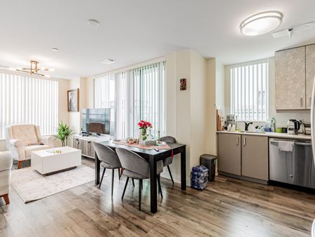 For Lease - 18 Uptown Drive Unit# 826, Markham, Ontario - Photo 2