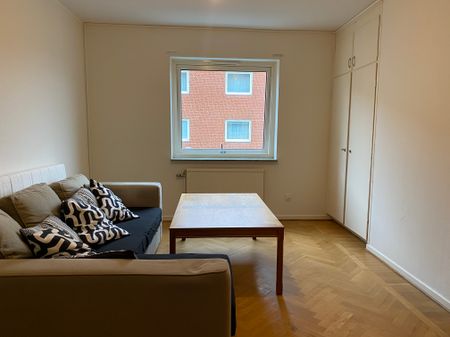 Östra Järnvägsgatan 14 B - Photo 2