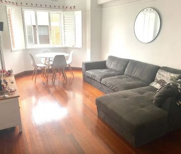 Elizabeth Bay - Photo 2