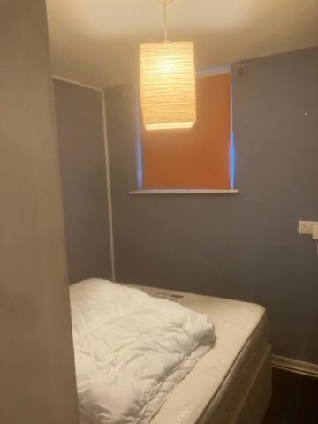 Room in a Shared Flat, Wickway Court, SE15 - Photo 2