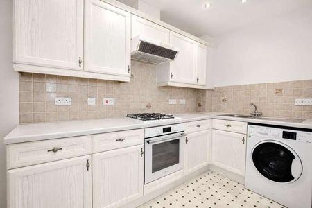 Knightsbridge House, St. Lukes Square, Guildford, Surrey, GU1 - Photo 2
