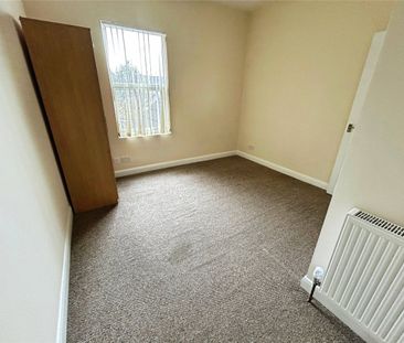 St Michaels Road, Stoke, Coventry, West Midlands, CV2 - Photo 6