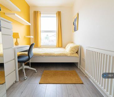 5 bedroom terraced house to rent - Photo 5