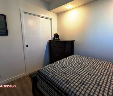 GREAT 1 BED+DEN, 1 BATH, FURNISHED 2ND-FLOOR APARTMENT W/ 2 UNDERGR... - Photo 2