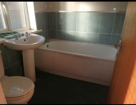 2 Bed Flat, Fairfield Mount, LS13 - Photo 5