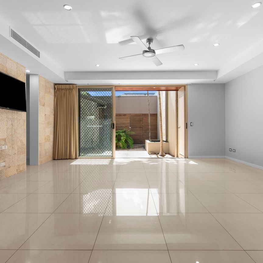 Stunning Villa at Cairns One - Photo 1