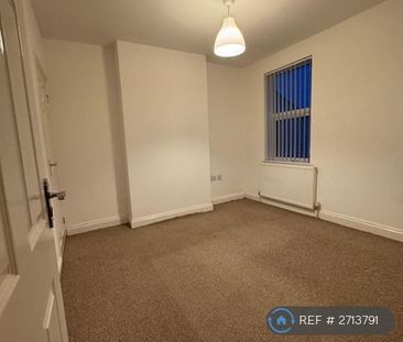 4 bedroom terraced house to rent - Photo 3