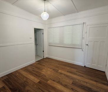 30 Moore Street, Cessnock NSW 2325 - House For Rent | Domain - Photo 3