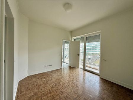 Lisboa, Lisbon - Photo 2