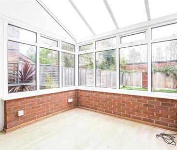 A three bedroom detached property situated within Long Eaton - Photo 6