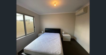 Furnished Townhouse - 3 to 6 month lease - Photo 5