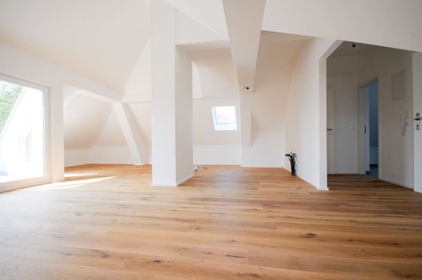 MODERNES DACHGESCHOß-LOFT MIT TERRASSE UND GEMEINSCHAFTSGARTEN IN ST. PÖLTEN - Photo 1