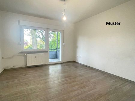 geräumige 2-Zi-Wohnung mit Balkon in modernisiertem Mehrfamilienhaus - Photo 2