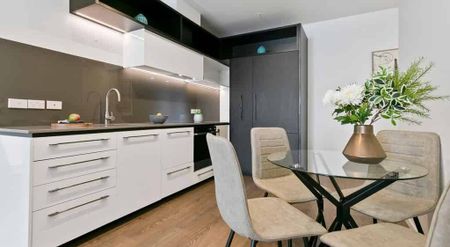 Stylish Grey Lynn Apartment - Photo 3