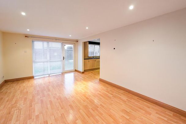 1 Silverwood Court, Lurgan, BT66 6RP - Photo 1