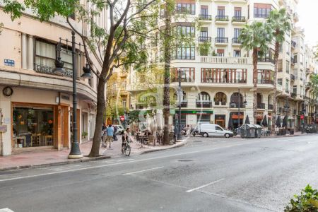 Piso de alquiler en Carrer de Borriana, Gran Via - Photo 3