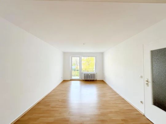 ATTRAKTIVE 3,5 ZIMMERWOHNUNG IN GUTER LAGE ZU MIETEN! - Photo 1