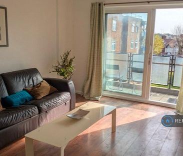 2 bedroom flat to rent - Photo 1