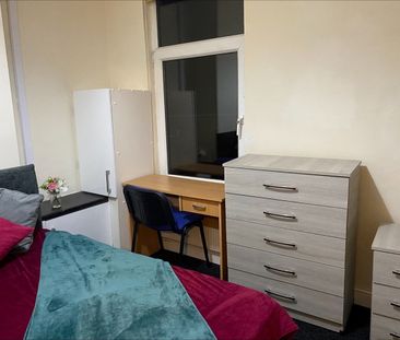 2 Bed Flat, Crookes Valley Road, S10 - Photo 1