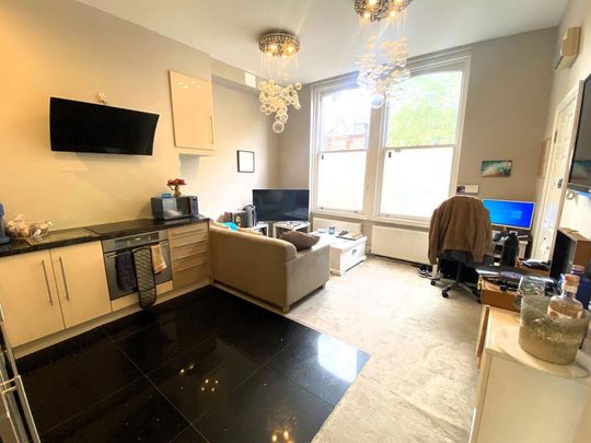 1 bedroom flat to rent - Photo 1