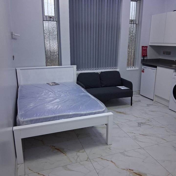 Studio Flat, Brearley Street, B19 - Photo 1