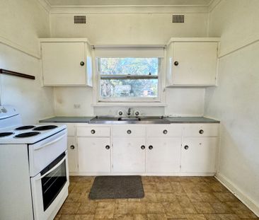 Location, location, location - Photo 4