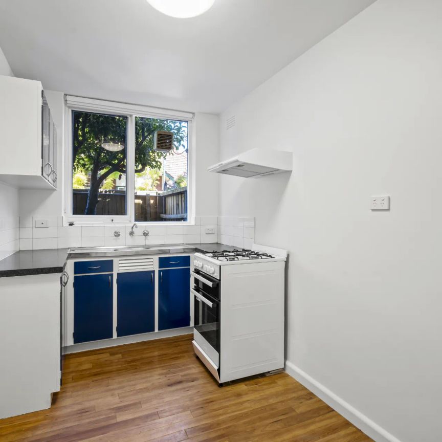 1/11 Chapel Street, St Kilda. - Photo 1