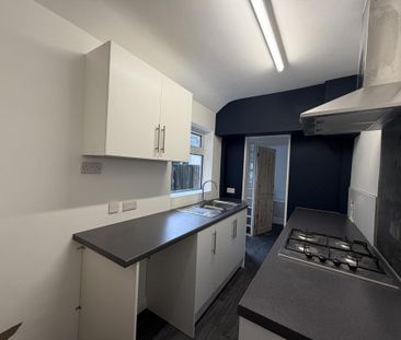 2 bedroom terraced house to rent - Photo 6