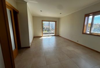 T3 em Esgueira (suite, varandas, cozinha equipada)