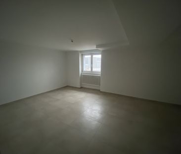 Schöne 2.5 Zimmerwohnung in Müntschemier ! - Photo 2