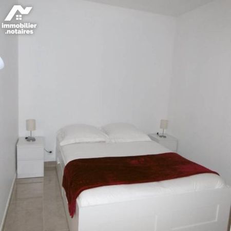 CHANTILLY PROCHE GARE - STUDIO MEUBLE DE STANDING TOUT CONFORT - Photo 2