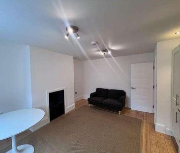 Market Square, Aylesbury, HP20 - Photo 1