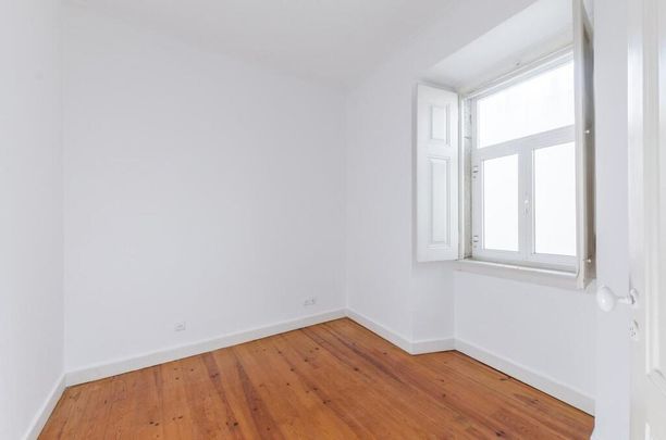 2 Bedroom Apartment with a view, São Bento, Lisboa - Photo 1