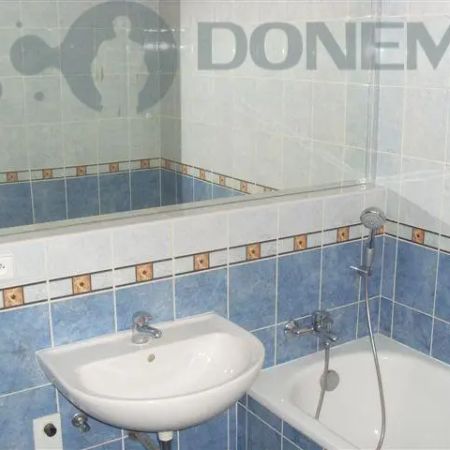 Pronájem bytu 2+KK na ulici Na Honech ve Zlíně. - Photo 4