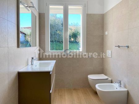 Trilocale via Santa Chiara 1, Rivoltella, Desenzano del Garda - Photo 4
