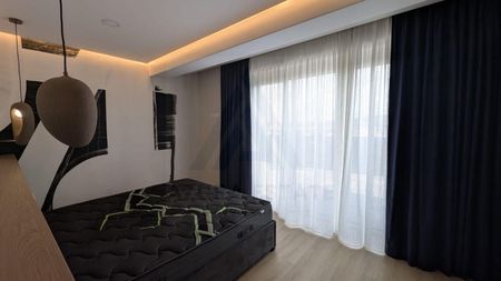 Închiriază Apartament 4 camere Trei Stejari - Fotografie 2