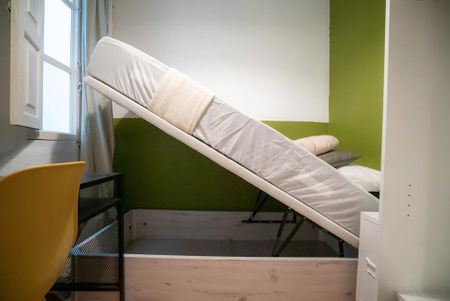 Carrer de lAlmudí, Valencia, Valencian Community 46003 - Photo 3