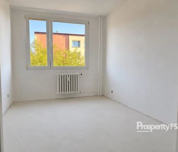 Pronájem zrekonstruovaného bytu 3+1 62 m - Fotografie 1