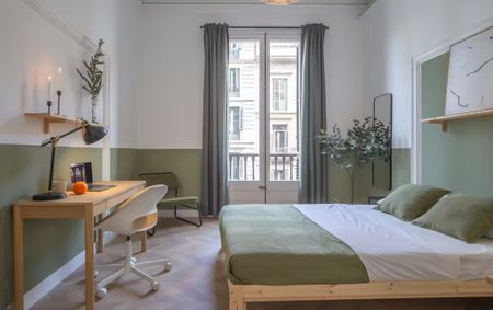 Via Laietana, Barcelona, Catalonia 08003 - Photo 5