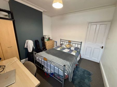 77 Leopold Street -No Deposit & 2 bathroomsLoughborough - Photo 3