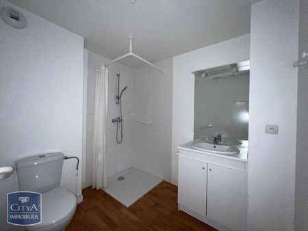 Location Appartement 2 pièces 45m² LAVAL 53000 - Photo 5